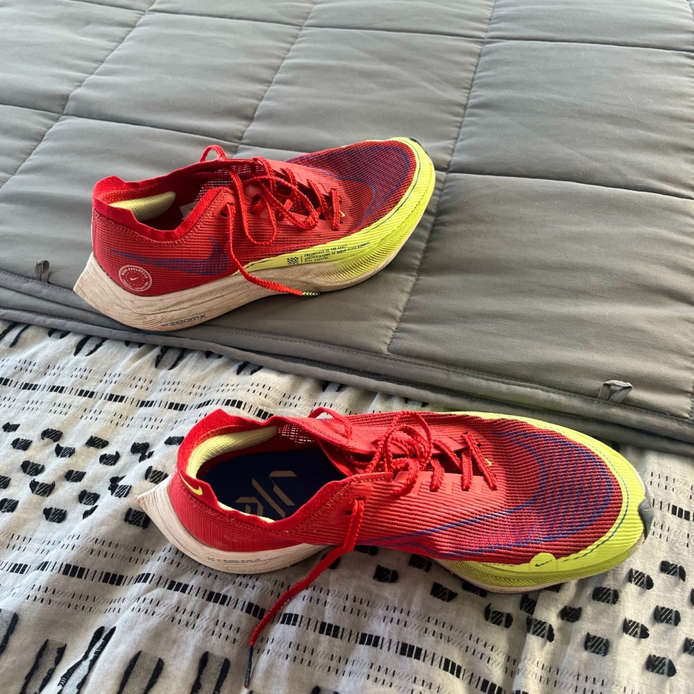 Nike ZoomX Vaporfly NEXT% 2 ‘Red Clay Ghost Green’